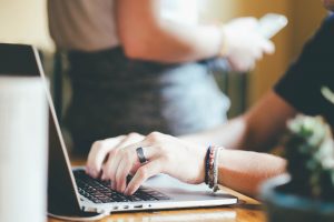 Inscripciones abiertas Diplomado Superior Insumos teórico-prácticos para comprender e intervenir en la temática del uso de drogas 3 Imagen computer 1185637 960 720