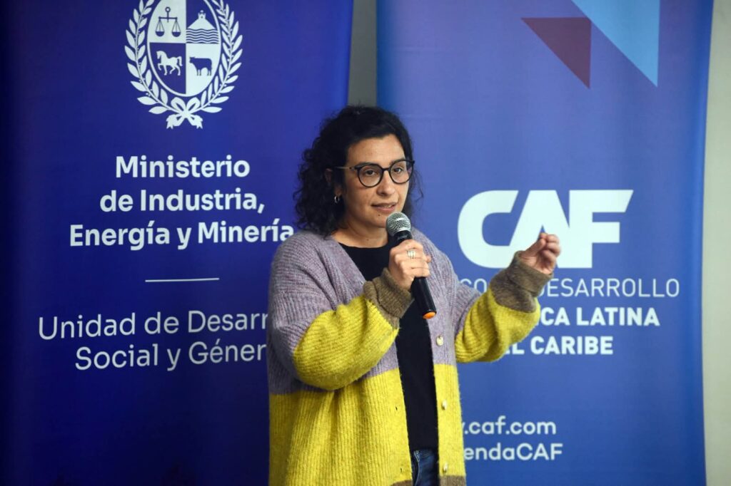 Con más de 250 inscriptos, iniciaron los cursos de FLACSO Uruguay y el MIEM sobre género 7 Imagen WhatsApp Image 2026 09 29 at 19.22.49 2
